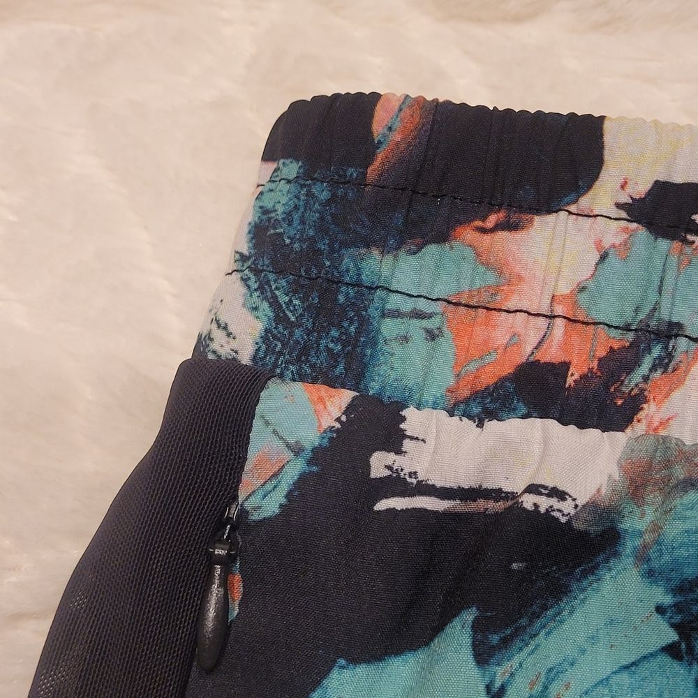 Fabletics Fallon Compression Lined Athletic Short… - image 7